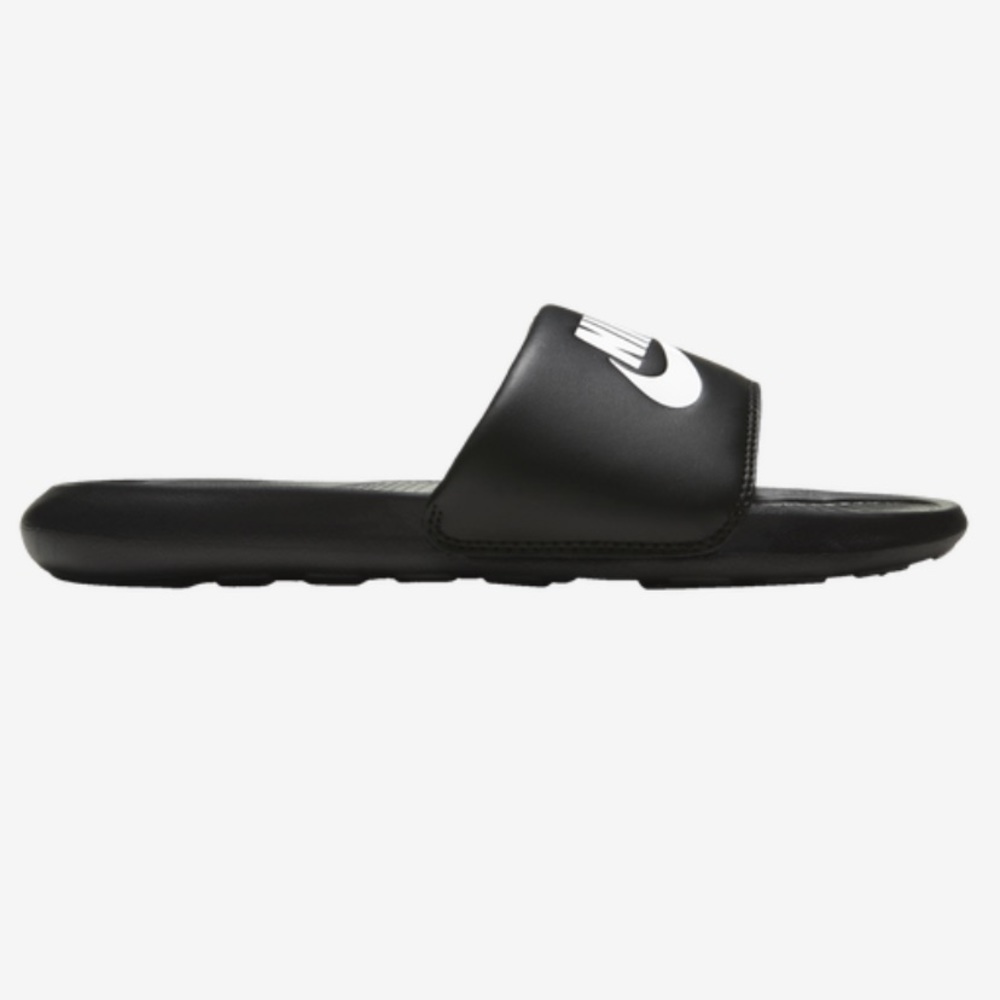 Nike Victori One Slide. Size 6. Gently worn. Water repellent.